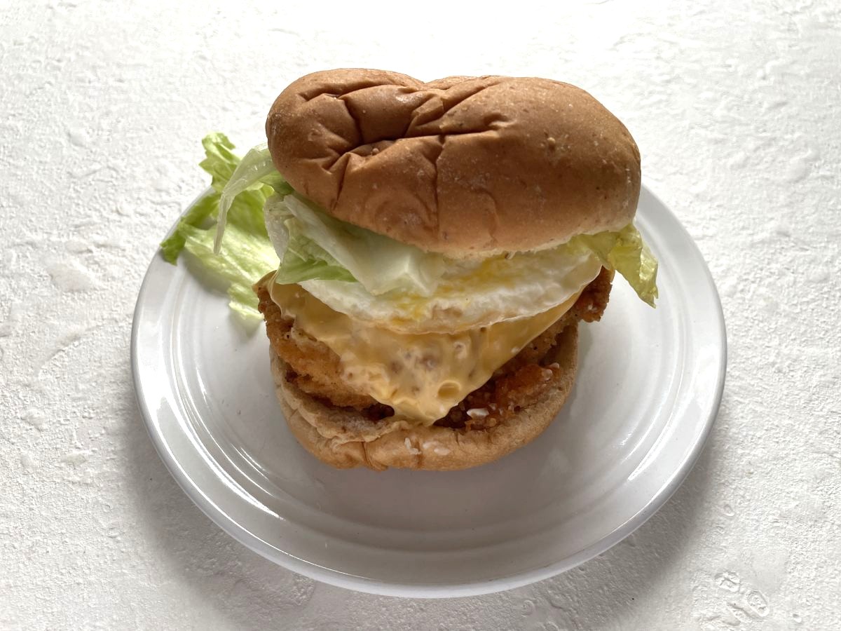 ［ケンタッキー］とろ～り月見チーズフィレバーガーを実食レビュー！